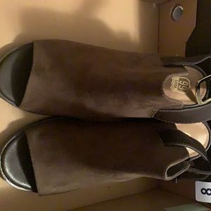 COPY - Peep toe sling back booties